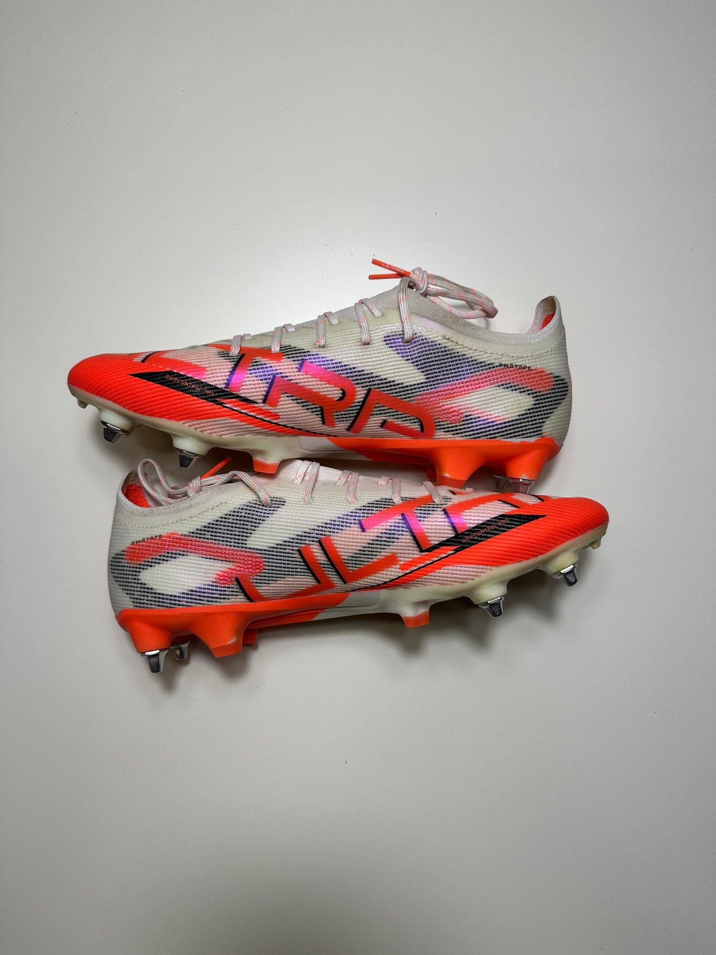 Puma ultra ultimate SG red and white UK10