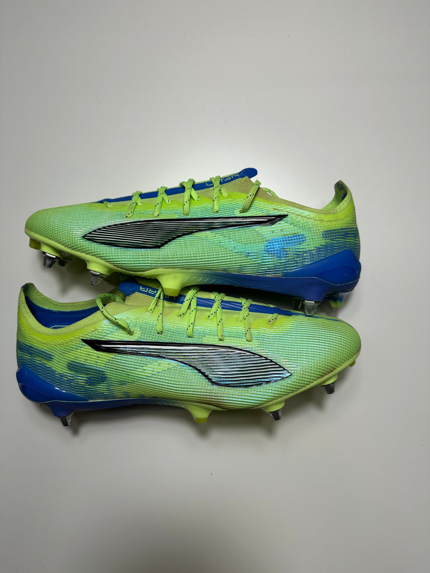 Puma Ultra Ultimate Fizzy Apple SG UK 10 US11 EU44.5