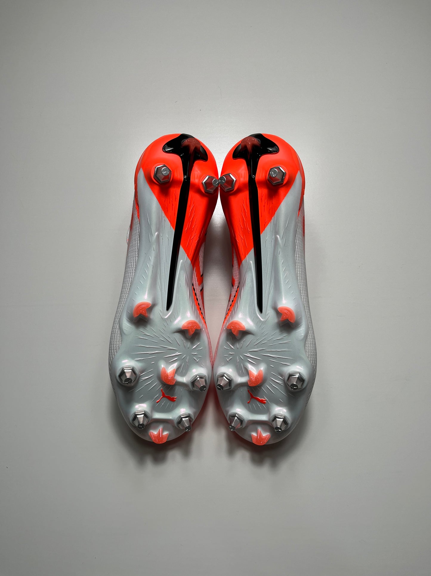 Puma Ultra 5 Ultimate, SG, UK 7.5, Brand new
