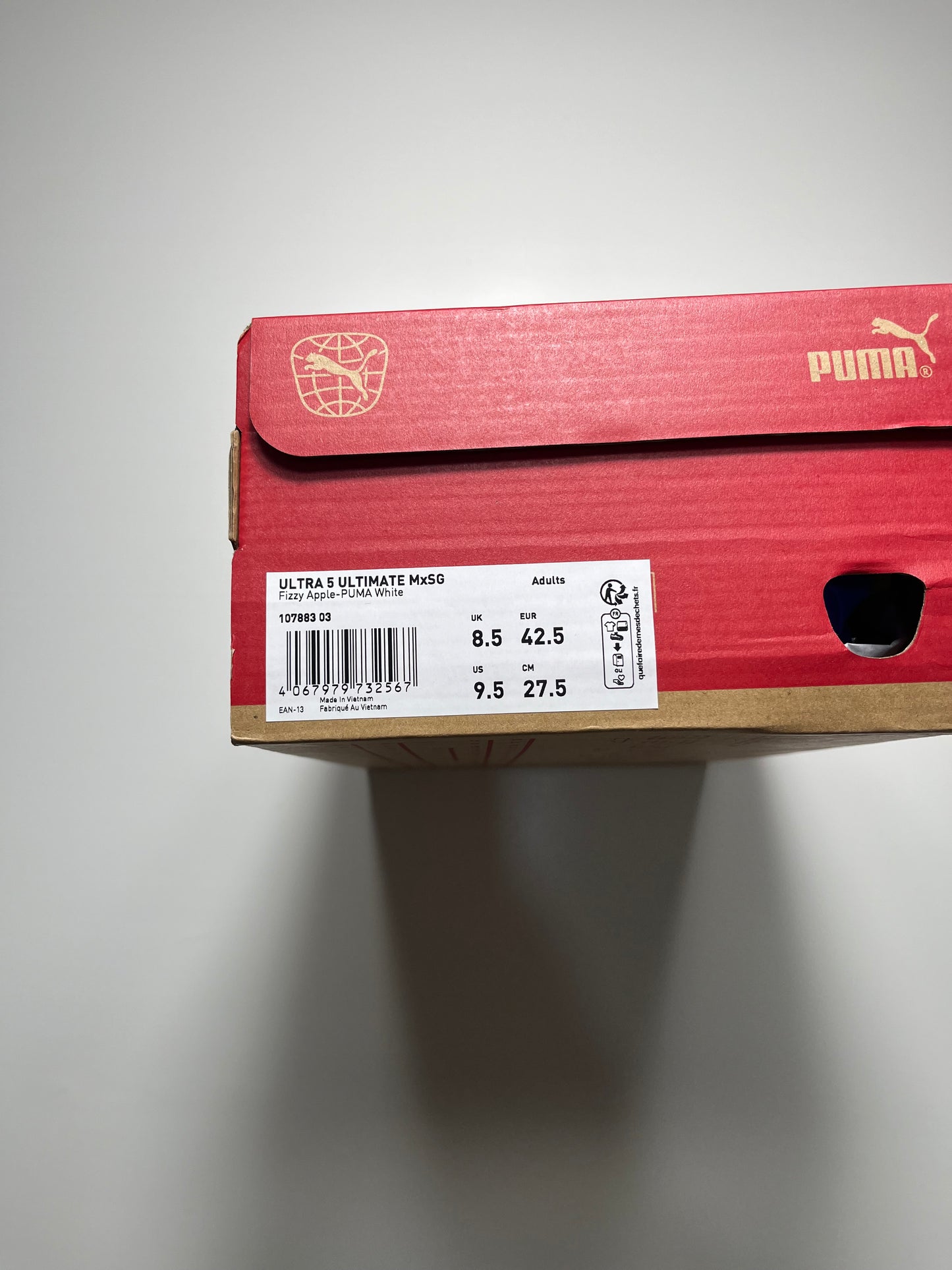 Puma Ultra 5 Ultimate ‘Fizzy Apple’, Elite, SG, UK 8.5, Brand new