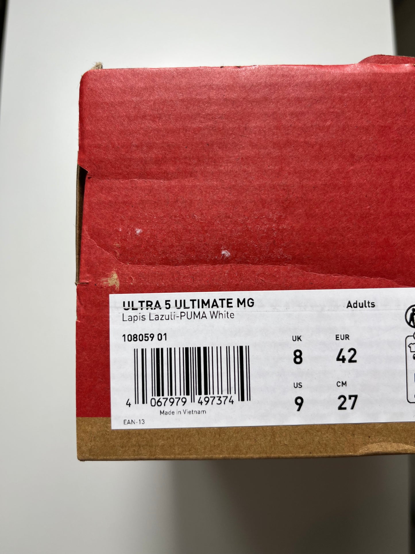 Puma Ultra Ultimate MG UK 8 US 9 EU 42 new with box no lid