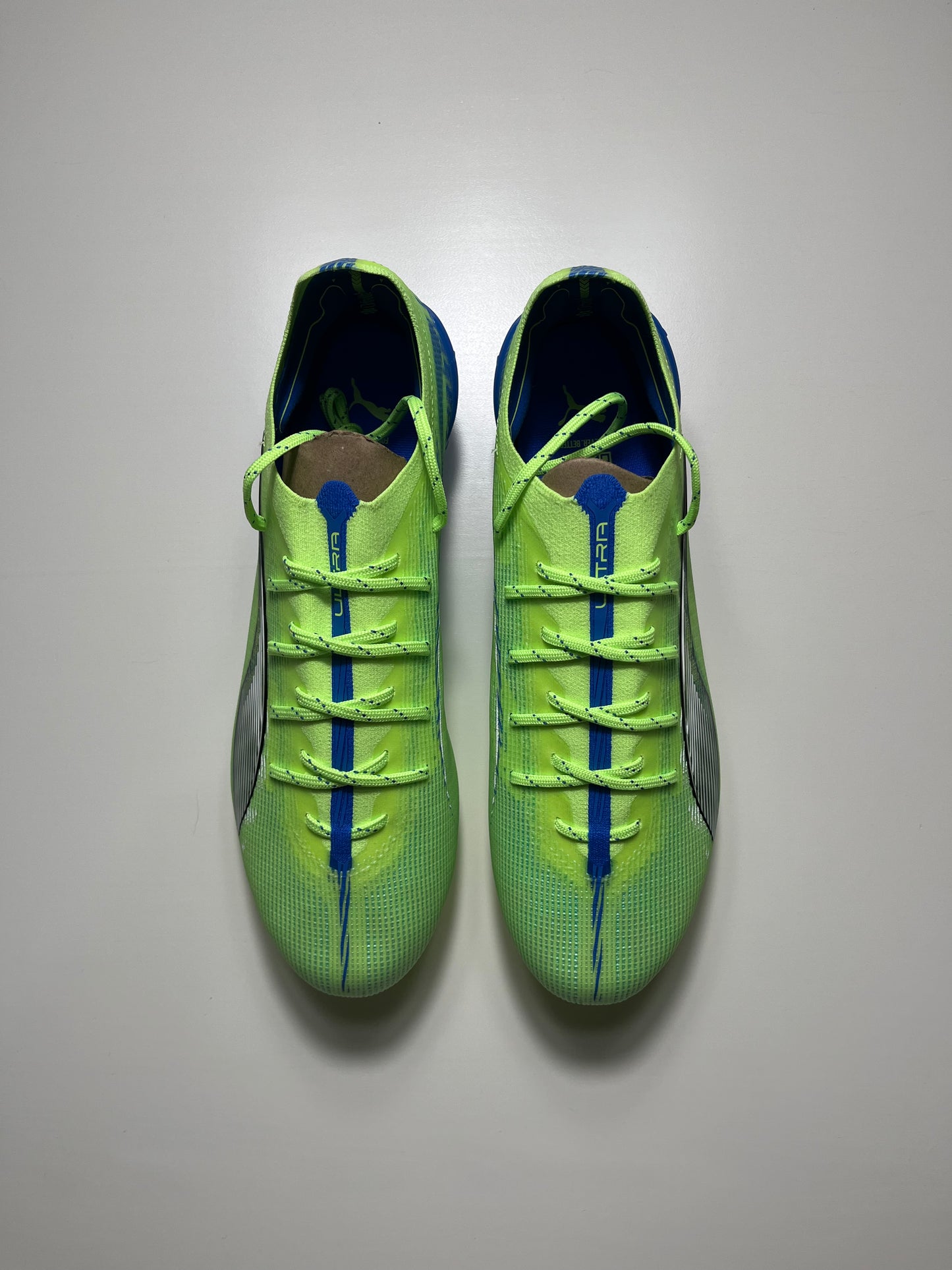 Puma Ultra 5 Ultimate ‘Fizzy Apple’, SG, UK 8.5 Brand new