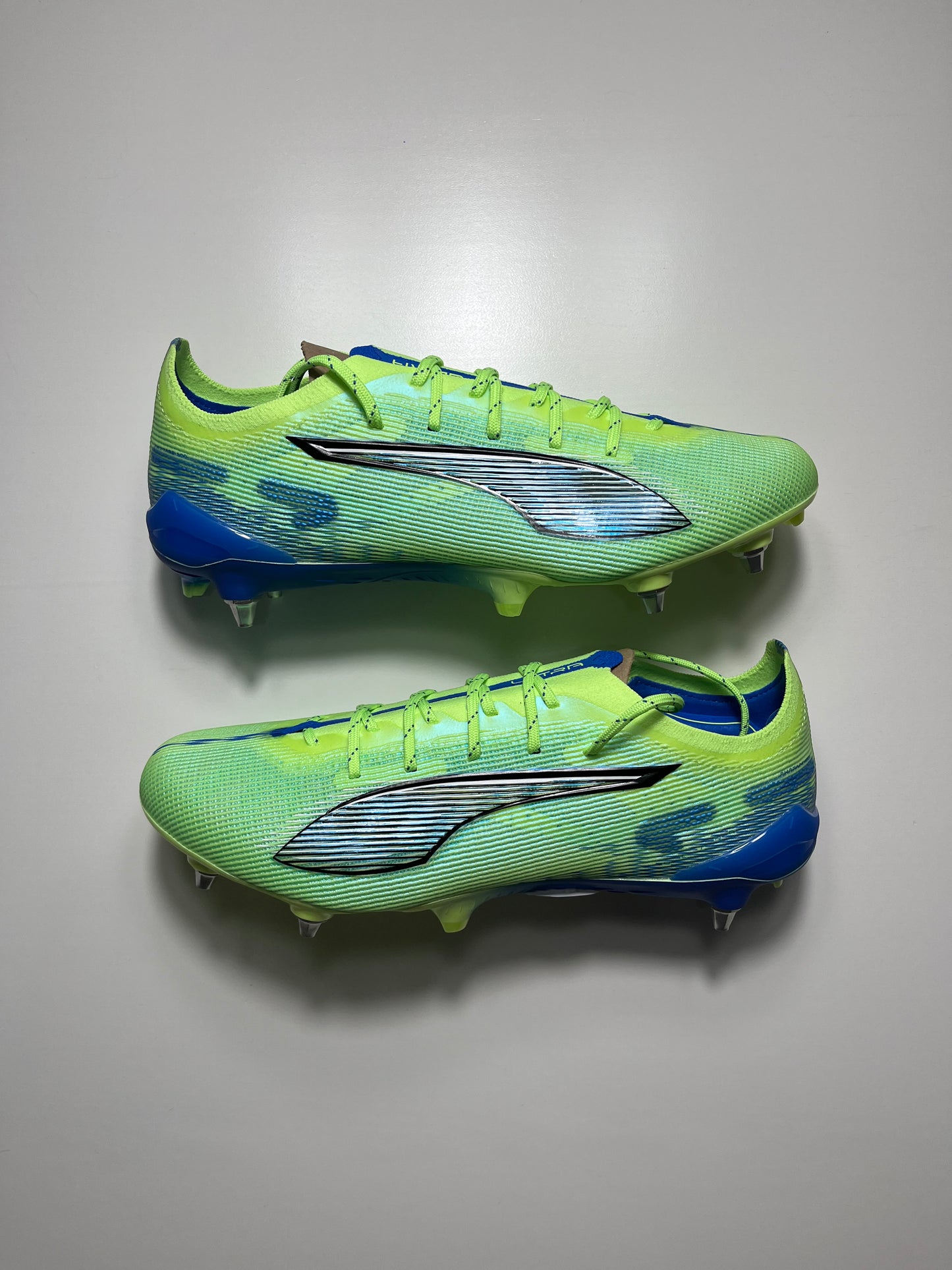 Puma Ultra 5 Ultimate ‘Fizzy Apple’, SG, UK 8.5 Brand new