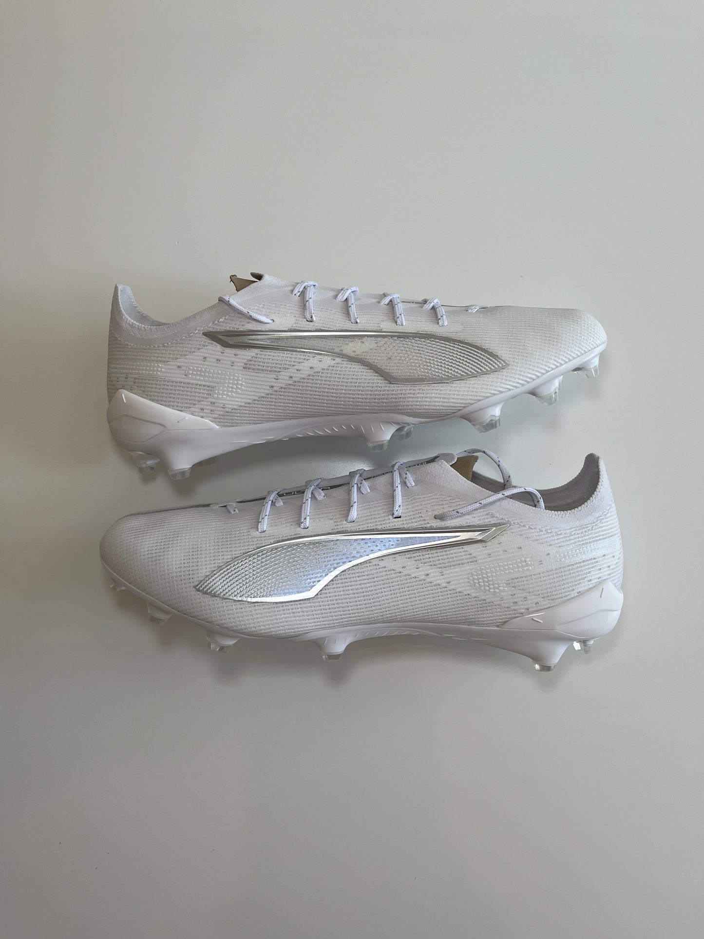 Puma Ultra 5 Ultimate FG UK 9.5 white new