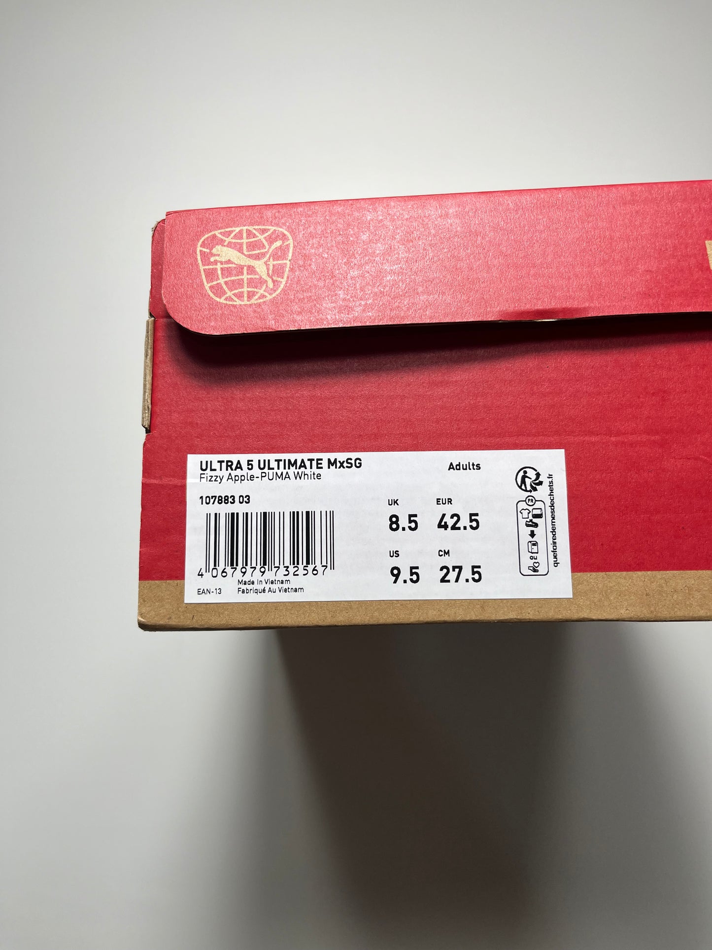 Puma Ultra 5 Ultimate ‘Fizzy Apple’, SG, UK 8.5 Brand new