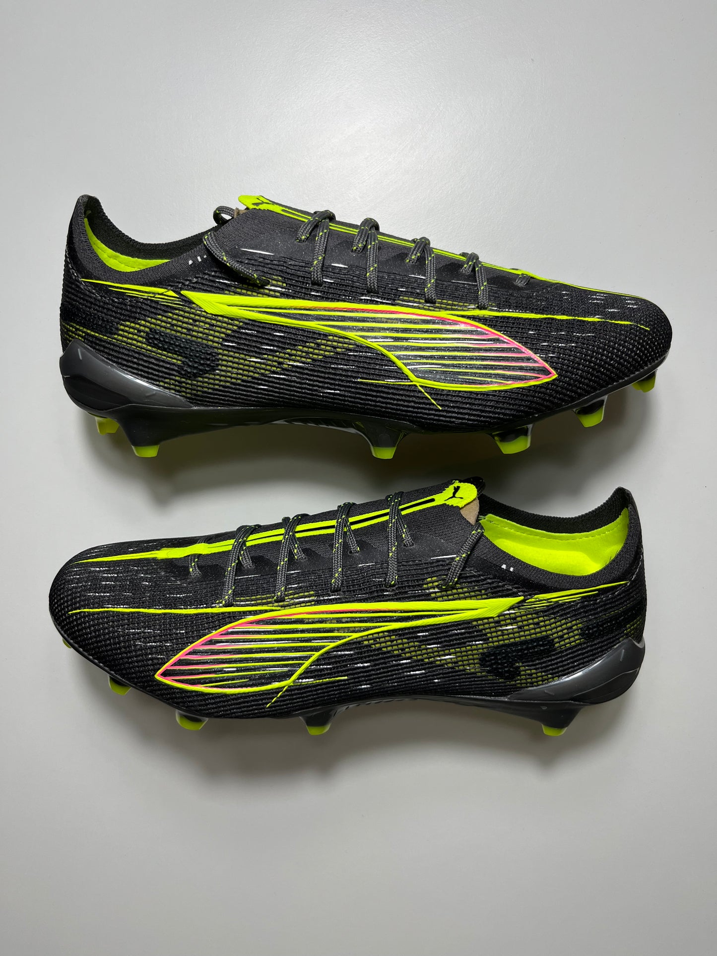 Puma Ultra Ultimate FG UK 7 US 8 EU 40.5 Brand new with box