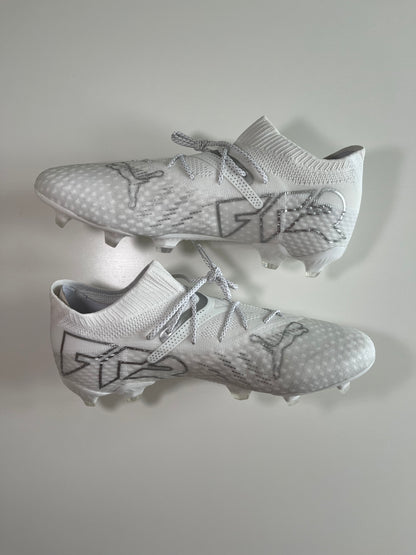 Puma Future 7 Ultimate FG UK 9.5 white new boxed