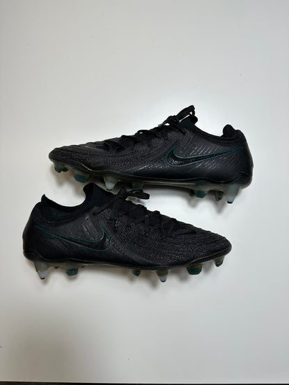 Nike GX 2 Elite blacked out SG UK8 US9 EU42.5