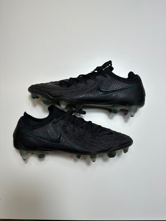 Nike GX 2 Elite blacked out SG UK8 US9 EU42.5
