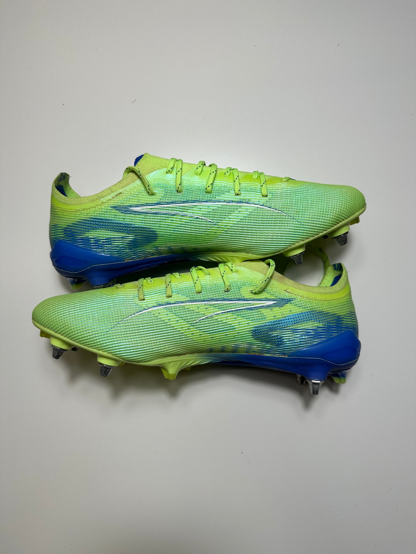 Puma Ultra Ultimate Fizzy Apple SG UK 10 US11 EU44.5
