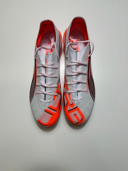 Puma Ultra Ultimate SG red and white UK7.5 US8.5 EU41